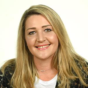 Alexandra Knappik